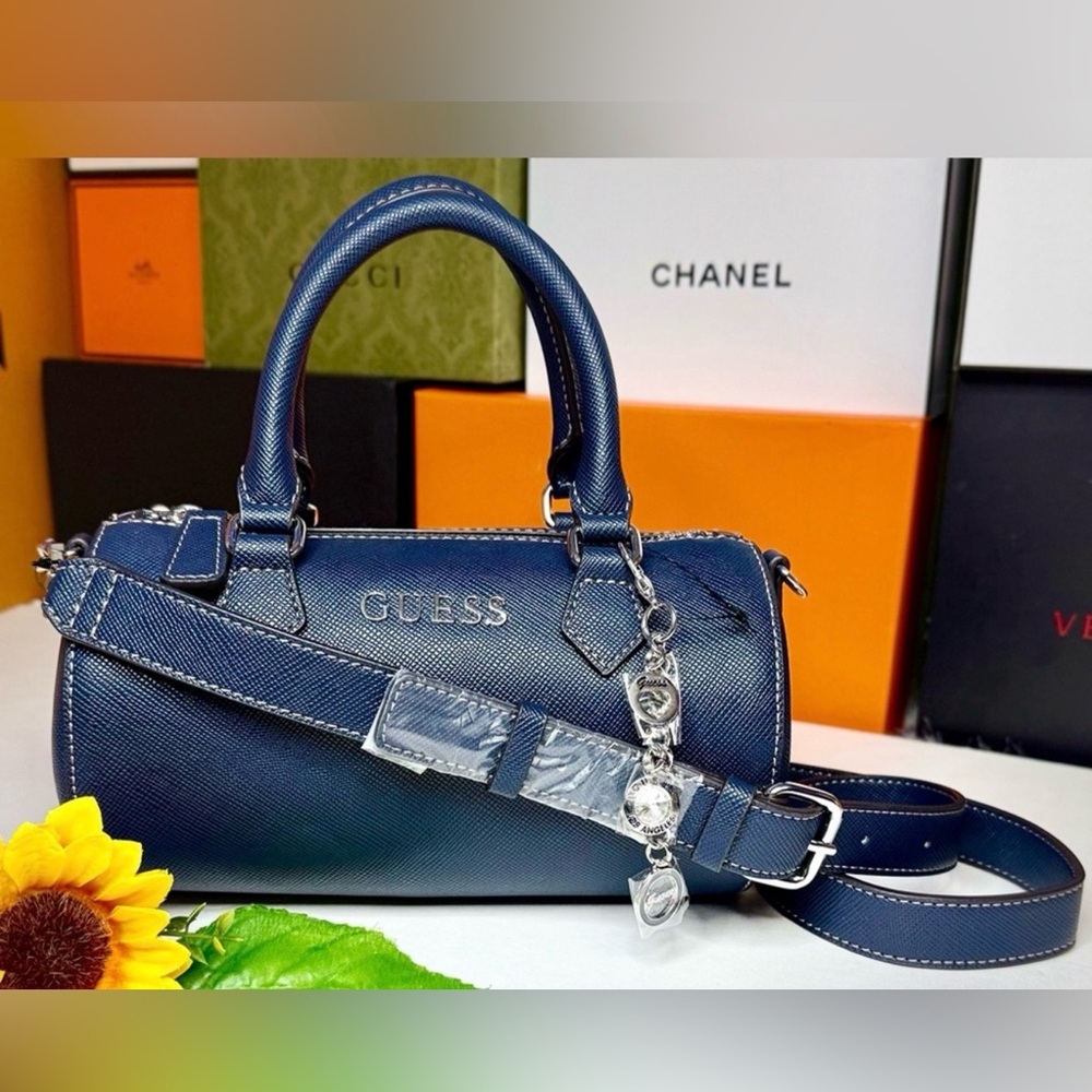 👜 Guess Blue Satchel Crossbody Bag – Brand New with Tags